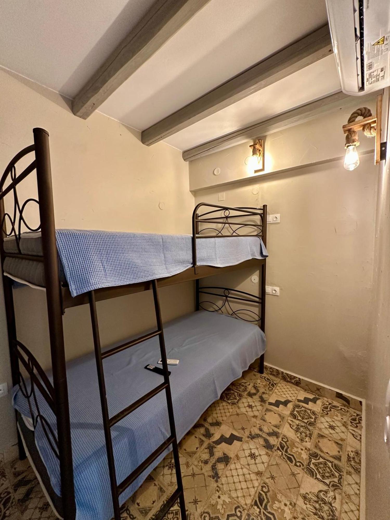 George Suites Stegna 아크앤젤로스 외부 사진