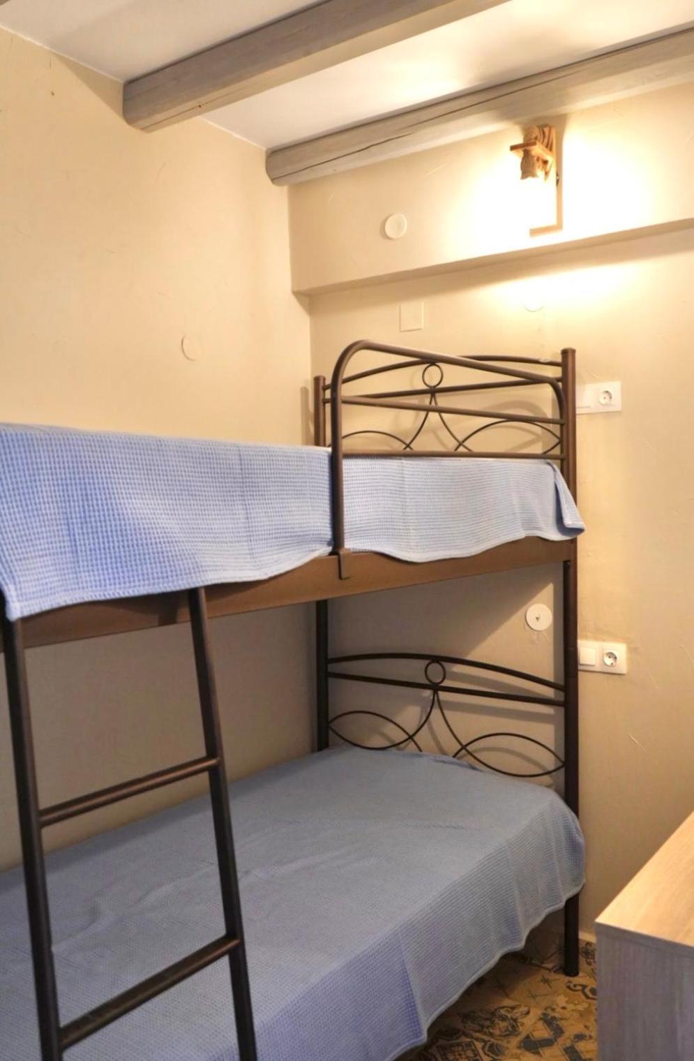 George Suites Stegna 아크앤젤로스 외부 사진