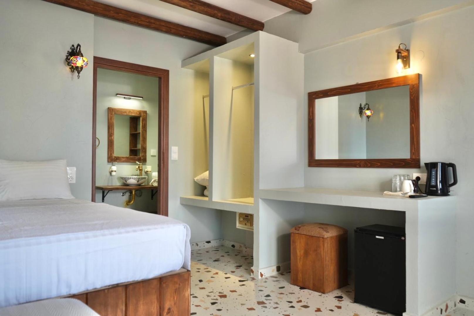 George Suites Stegna 아크앤젤로스 외부 사진
